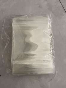 减压魔方——一款由高弹性可挤压材料制成的手持桌面玩具，可保持立方体形状，有效缓解焦虑。适合作为课堂奖励、派对礼物和节日礼品！ - 彩色 - 查看 10