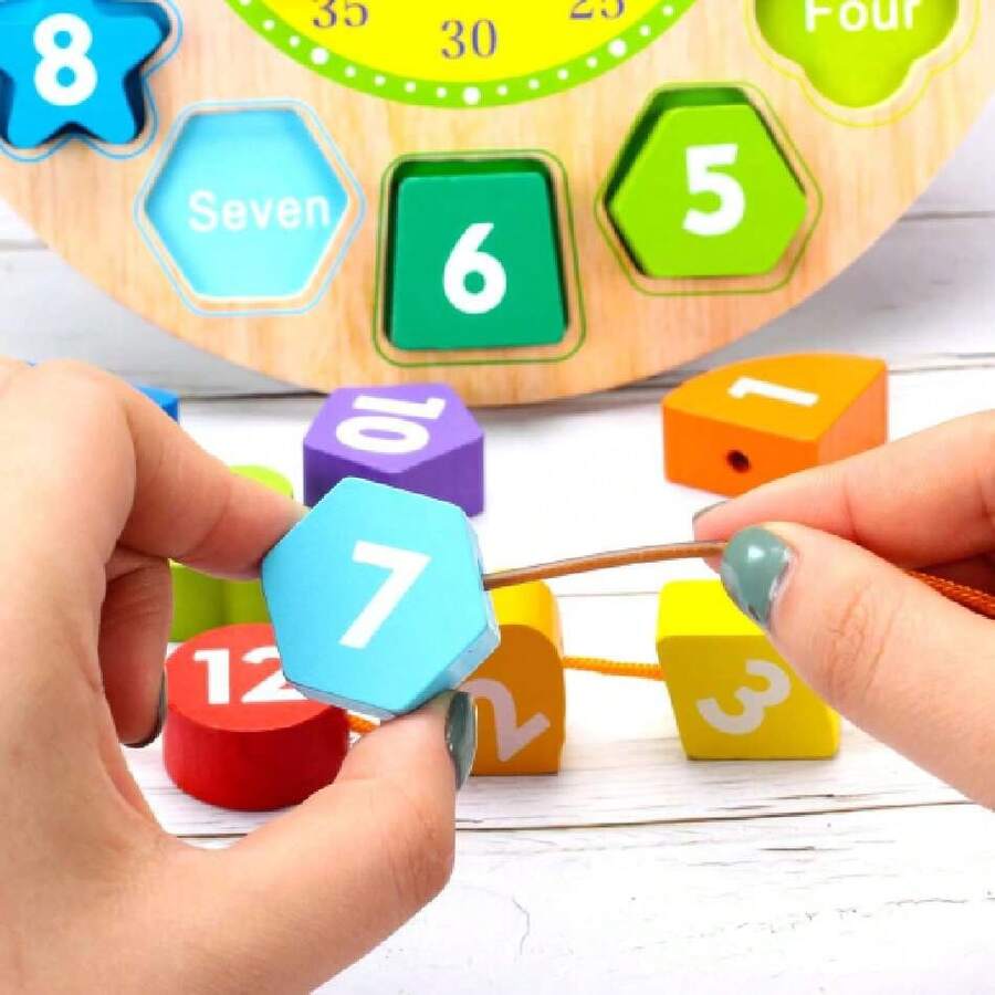 Dear Mia Little Liz | Juguete Didáctico Reloj Análogo de Aprendizajes de Madera | Numeros Figuras Geometricas | Facilitar la motricidad Fina | Niño Preescolar Kinder Primaria Materiales Recursos,41014960 - Multicolor - Ver 1