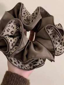New Autumn Leopard Print Satin Scrunchie, Pleated Elegant Versatile Hair Tie - Multicolor - View 2