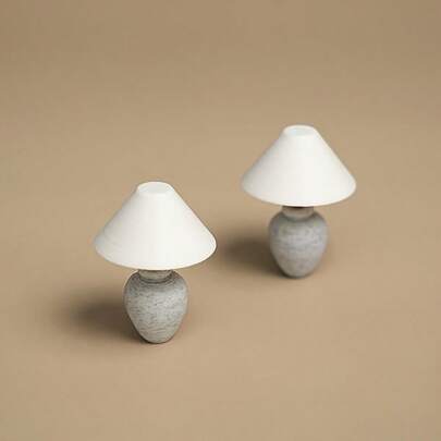 1pc 1:12 Scale Mini Table Lamp - Non-Electric Doll House Lighting, Realistic Bedside Lamp Miniature Furniture Small Decor, Miniature Bedside Lamp Model Building Materials, Suitable For 1:12 Scale Dollhouse, Mini Toys, Miniature Items, Perfect Collectible And Holiday Gift, Dollhouse Furniture Figurine