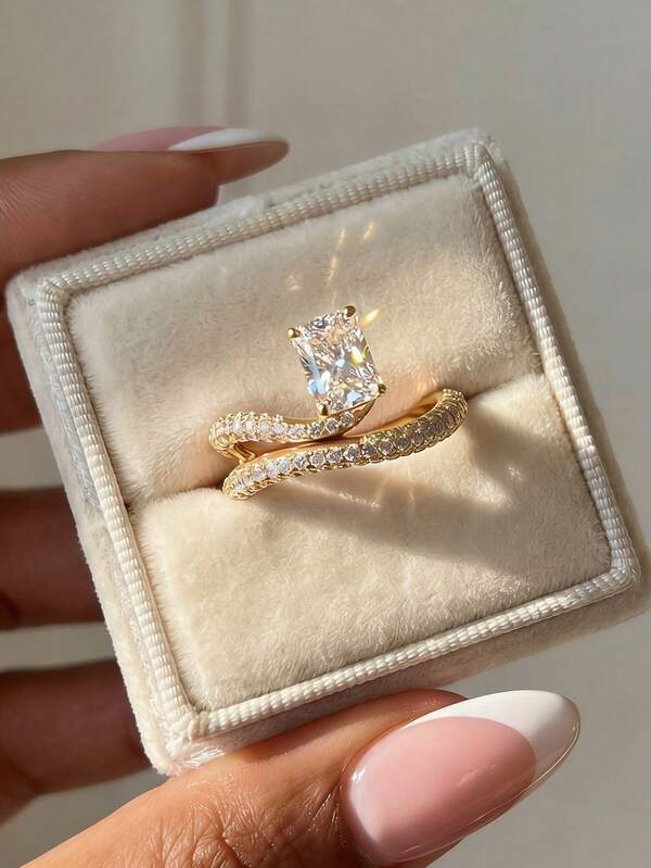 1 pièce Bague en argent sterling 925 avec zircone cubique rectangulaire incurvé, élégante et vintage. Exquise et unique, parfaite pour les femmes à porter lors de soirées et de galas. Fabriquée avec soin, un cadeau d'anniversaire idéal pour la petite amie