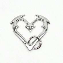 Heartbreaker Carabiner Gothic Heart-Shaped Metal Keychain Heavy Duty Bold Design Zinc Alloy Keys Bags Statement Fashion Accessories - Antique Silver - View 3