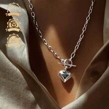 1pc Fashionable & Elegant 925 Silver Polished Heart Shaped Vintage Pendant Necklace, Versatile For Women, Suitable For Daily Wear, Vacation, And Gift - Silver - View 1