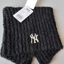Gorro de punto con orejeras bordado con el logo de la MLB - Gorro cálido y versátil - Negro - Ver 4