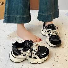 2026春季新款女士厚底运动鞋，百搭轻便透气休闲厚底运动鞋 - 黑色 - 查看 9