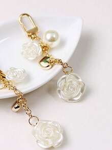 Elegant 1pc Big Pearl & Flower & Heart Shaped Keychain With Gold-Tone Clasp - A - View 4
