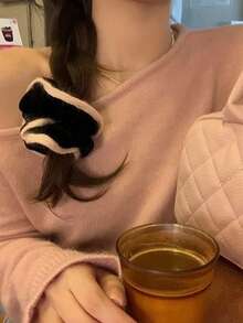 Soft -Inspired Contrast Color Fuzzy Hair Scrunchie, Fashionable Ponytail Holder Hair Elastics Hair Rubber Bands Hair Rope Elastic Hair Tie - Multicolor - View 2