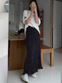 Chic Women's Black Polka Dot Pleated Skirt, Long Ruffle Hem Polyester Skirt For Casual Style Spring - Black and White - View 5