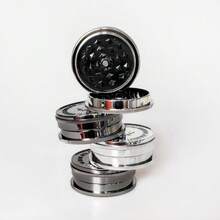 New 2-Layer 60mm Diameter Gold Plastic Manual Grinder, Smoking Accessory Tool, Hand Rolling Essential Grinder, Holiday Gift For Smokers - Gold - View 9