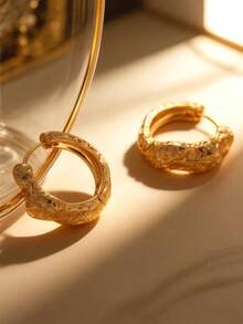 1 Pair Fashionable Versatile Elegant Copper Geometric Twisted Asymmetrical Design Earrings For Women, Unique Jewelry Accessory Suitable For Parties, Events, And Daily Wear - Yellow Gold - View 2