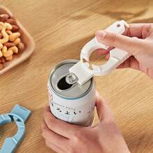 Bottle Opener Fridge Sticker - Multi-Functional Cola Beverage Bottle Opener, Mineral Water Screw Cap Opener, Can Opener, Plastic Household Restaurant Bottle Opener. No Batteries Required. Magnetic Design. Ergonomic Handle. Strong Structure. Easy To Disassemble And Open The Cap. Suitable For Various Scenarios Such As Parties, Home, And Kitchen. It Is A Must-Have Item For Daily Use. - trắng - Xem 4
