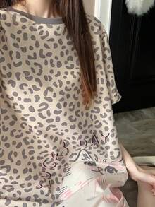 Women's Asymmetric Leopard Print Cat Pattern Round Neck Nightgown, Loose Short Sleeve Pajamas - Pink - View 5