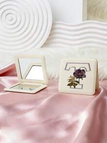 1个Y2K风格英文字母系列便携式化妆镜，可折叠轻巧便携，全皮材质，适合各种场合，可折叠方形口袋镜，复古花卉3D英文字母印花设计，180°翻盖，多功能 - 彩色 - 查看 12