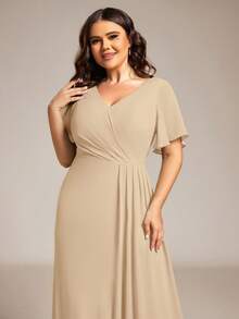 Plus Size Butterfly Sleeve V-Neck Ruched High Slit Champagne Bridesmaid Dress, Suitable For Weddings, Parties, Spring/Summer Wedding Guests, Formal Occasions, Mother's Day, Bridal Party - Champagne - View 5