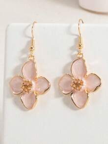一对时尚、优雅、奢华、甜美、简约、百搭的珐琅四瓣、五叶、六叶雏菊耳环，颜色有粉色、白色、洋红色、橙色、紫色、红色、绿色可选，适合春夏日常及节日佩戴。 - 粉色 - 查看 3