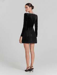 Elegant Solid Color Square Neck Rhinestone Embellished Short Velvet Dress, Suitable For Evening Date, Party, Wedding - Black - View 6