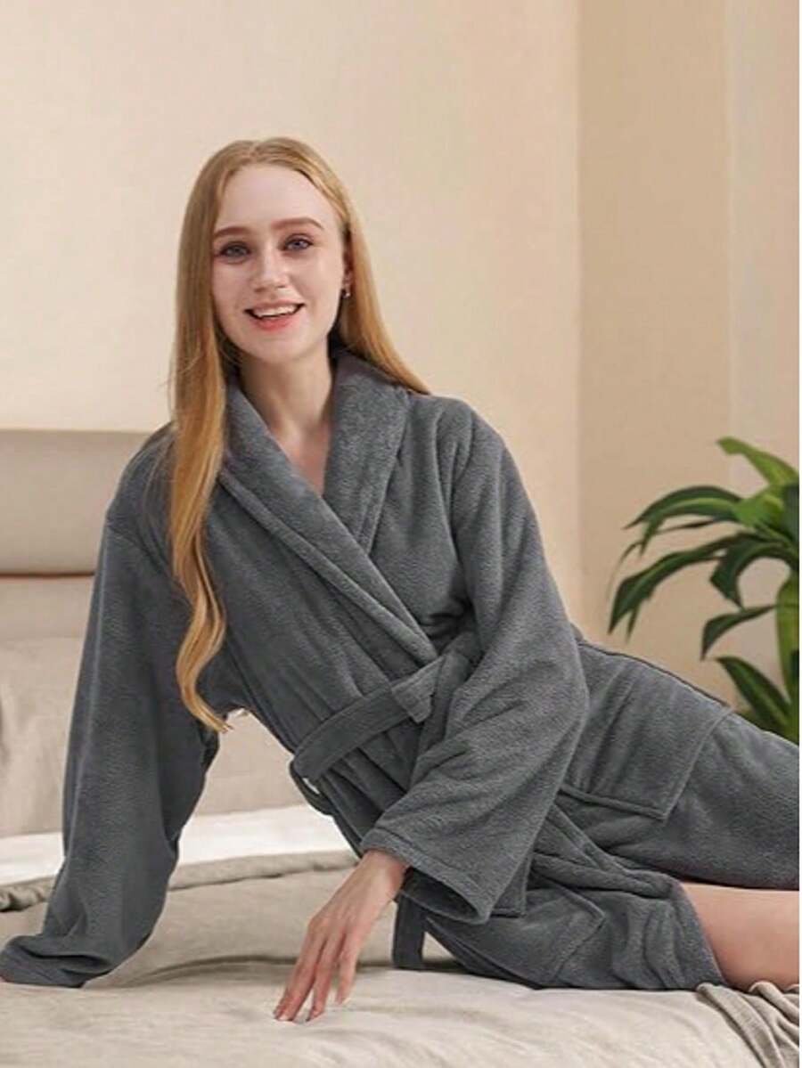 1 Women's Hooded Wool Robe, Soft And Warm Fluffy Bathrobe With Pockets, Thick Flannel Nightgown, Long Sleeved Bathrobe - Grey - View 1
