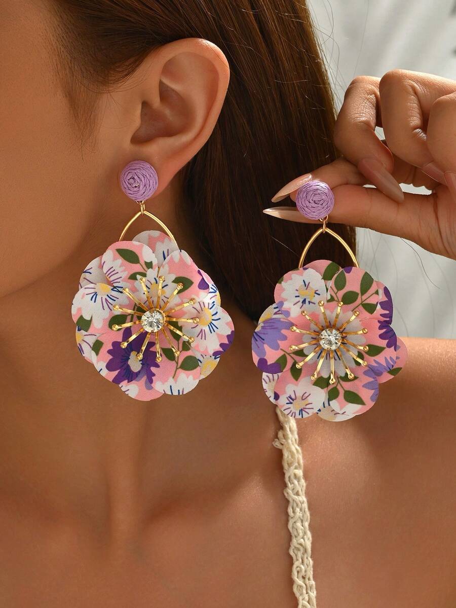 1 Par de Brincos de Borla Florais Roxos Estilo Mori Doce e Fresco, Brincos de Borla de Flor de Tecido de Ráfia, Brincos de Praia e Viagem para Fotos, Joias de Orelha Elegantes e da Moda, Brincos de Botão Elegantes Estilo Férias na Praia, Joias de Orelha de Luxo Leve de Nicho de Alta Qualidade, Adequado para Mulheres em Férias e Uso Diário - Roxo - Visão 1