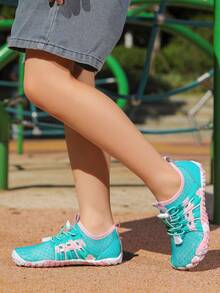 1 Pair Girls' Adjustable Buckle Mesh Upper Slip-On Rubber Sole Children's Water Shoes & Beach Shoes, Suitable For Beach Play And Outdoor Wading - Baby Blue - View 5