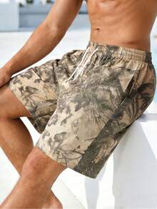 Pantalones cortos con cordón en la cintura y estampado tropical para hombres - Caqui - Ver 1