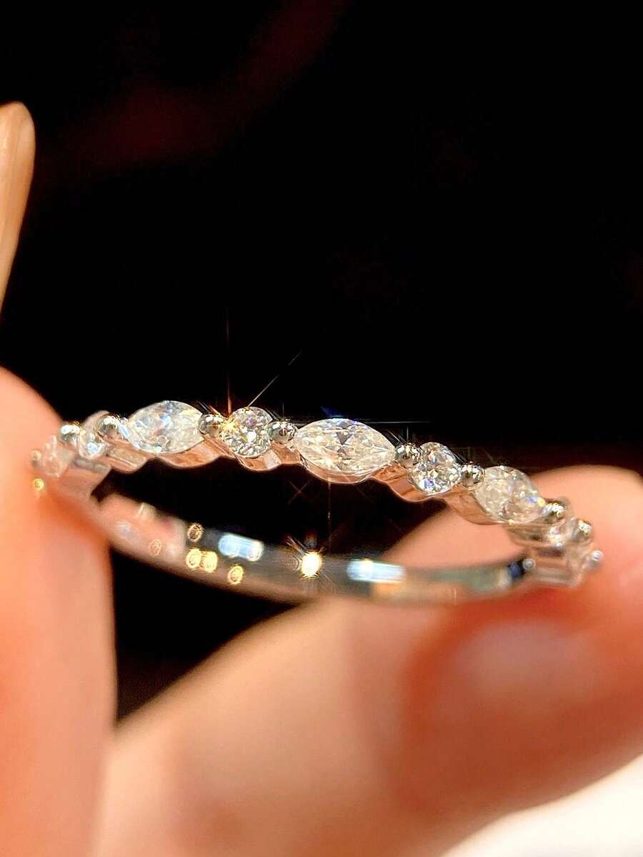 1pc Unique Shiny Horse Eye Shaped Round Moissanite 925 Sterling Silver Luxury Engagement Ring, Promise Ring, Anniversary Ring, Women's Jewelry Gift, Valentine's Day Gift - Silver - View 1