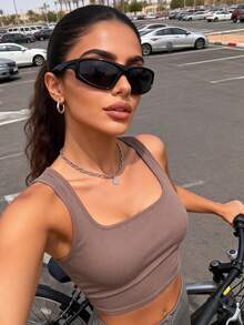 1pc Women's Plastic Geometric Punk Style Fashion Futuristic Sunglasses, Suitable For Cycling, Summer Party, Street Photography And Other Occasions - 1pc Black Frame Gray Film - View 4
