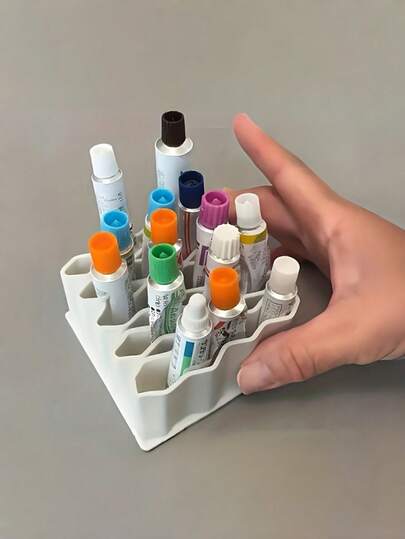 32格立式药膏收纳盒，坚固耐用，黑白配色设计节省空间，带标签隔层，适用于医疗用品、绷带、急救用品、整理工具、家庭办公室、诊所、药房等场所的收纳架