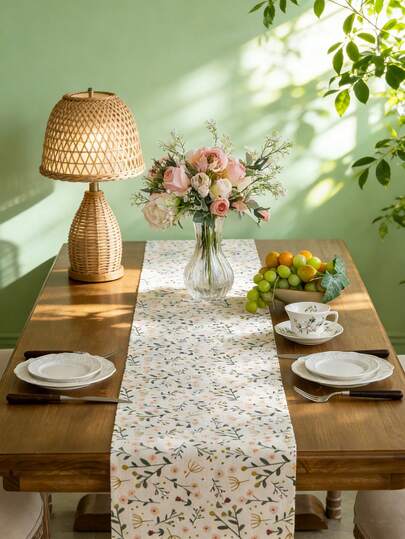 1件春夏花卉图案长方形桌旗，可水洗，适用于咖啡桌、鞋柜、日常家居装饰，也适用于餐厅、客厅、聚会、派对、野餐、节日装饰，室内外均可使用。