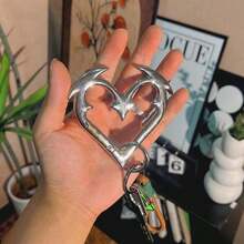 Heartbreaker Carabiner Gothic Heart-Shaped Metal Keychain Heavy Duty Bold Design Zinc Alloy Keys Bags Statement Fashion Accessories - Antique Silver - View 8