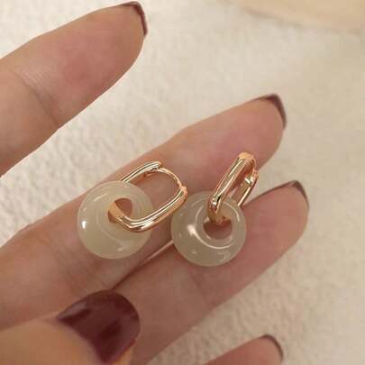 1 Pair Of Simulated Hetian Jade Circular Earrings - Simple And Unique Design - Peace Charm And Transportation Ear Pendants