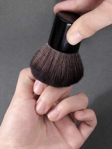 1 pièce Brosse à ongles noire douce et moelleuse, ramasse rapidement la poudre et nettoie efficacement la poussière des ongles, outil de manucure professionnel durable - Noir - Voir 5