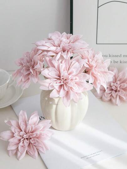 5PCS Champagne Colored Simulated Dahlias With Stem Artificial Flowers, Silk Artificial Flower Simulation Plants, Suitable For Home Room Decoration, Spring Dining Table Center Decoration, Outdoor Garden Center Decoration, Parties, Gifts, Bride Wrist Flowers, Valentine's Day And Mother's Day Decoration