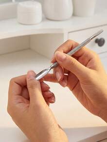 带勺角质层推棒 专业指甲角质层去除清洁器 100% 不锈钢 - 彩色 - 查看 7