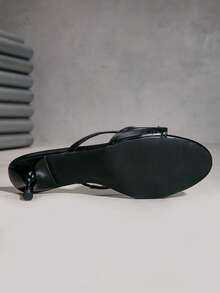 女士小猫跟圆头凉鞋，明星同款交叉绑带拖鞋，夏季蝴蝶结凉鞋，露趾细高跟鞋，派对高跟凉鞋，防滑细跟凉鞋，露趾凉鞋，舒适时尚百搭拖鞋，欧美奢华风，高跟凉鞋，派对高跟鞋，优雅蝴蝶结交叉绑带西部风，奢华风，休闲风，度假风，夏季派对 - 黑色 - 查看 7