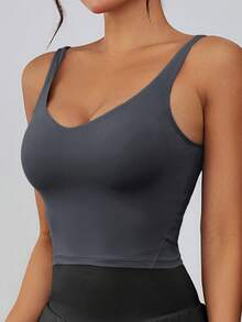 1 chiếc áo tank top nữ ngắn ôm sát bằng nylon kiểu racerback, có áo ngực có đệm rời, giúp thon gọn vóc dáng, thích hợp cho mùa xuân/hè. - Charcoal Grey - Xem 3