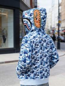 Buzo Oversized Unisex Camuflaje con Diseño de Tiburón Bordado | Cremallera Completa, Corte Moderno | Sudadera Pesada pero Cómoda para Parejas, Estilo Urbano | Ideal para Salidas Informales, Looks de Calle y Combinar en Pareja - Azul - Ver 5