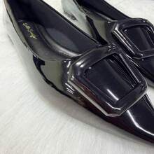 Women's Casual Comfortable Patent Leather Flat Shoe With Premium Detail And Pointed Toe. - Sơn đen - Xem 3