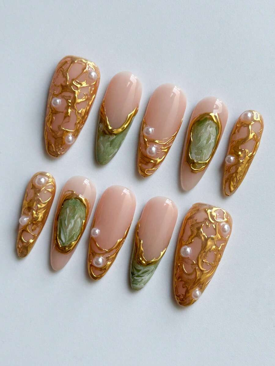 10片手工尖头美甲贴片，法式镀金美甲，绿色珍珠装饰，可拆卸可重复使用，适合女性和女孩日常佩戴，是工作、情人节、新年、节日、旅行的时尚礼物，附赠果冻胶和指甲锉等美甲用品。