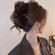 1 件优雅柔软的法式丝绒发夹，秋冬新年款式 - 采用柔软丝绒蝴蝶和鲨鱼设计，女士礼物 - 植絨抓夾 - 查看 3