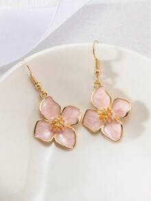 一对时尚、优雅、奢华、甜美、简约、百搭的珐琅四瓣、五叶、六叶雏菊耳环，颜色有粉色、白色、洋红色、橙色、紫色、红色、绿色可选，适合春夏日常及节日佩戴。 - 粉色 - 查看 1