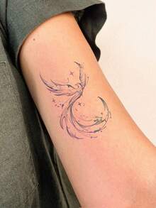 1张梦幻水彩凤凰临时纹身贴纸，尺寸为3.94*2.36英寸，饰以星星和新月元素，动感梦幻，适用于手臂、肩膀、腰部等身体部位，是节日、聚会、派对、送礼、惊喜的理想之选。防水防汗，持久耐用，易于粘贴和去除。 - 淺粉色 - 查看 3