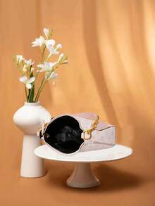 Nuova borsa a mezzaluna in colore unito, in materiale PU impermeabile e resistente, con decorazione a stella rosa, stile classico e versatile. Borsa a tracolla con catena, portafoglio da donna con ciondolo a forma di ciliegia, elegante e adatta per l'ufficio e gli spostamenti. Leggera, con ampio spazio di archiviazione, adatta per lo shopping, gli eventi e altre occasioni. Può essere indossata a tracolla. - Rosa - Visualizzare 4