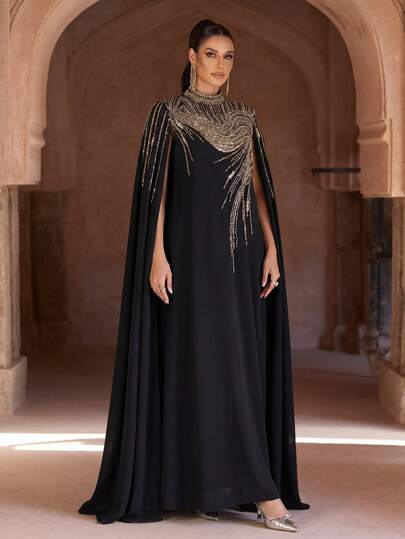 优雅黑色刺绣长袍，宽松版型，迪拜风格，饰以亮片串珠细节，斋月长袍，斋月晚礼服，端庄服饰，斋月时尚，迪拜风情，派对长袍，长袖长袍