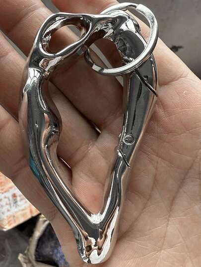 重金属朋克摇滚钥匙扣 - Y2K Grunge&朋克金属包包挂件；高品质不对称钥匙扣，带安全弹簧门，表面抛光，轻巧耐用的合金材质；多功能钱包配件，可用作拉链拉环、背包装饰