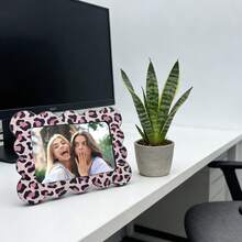 半件装创意豹纹木质相框，配有可拆卸蝴蝶结和嘴唇装饰，适合摆放在书桌、书架、卧室或客厅，也是一份很棒的周年纪念礼物。 - 相框擺件 - 查看 6