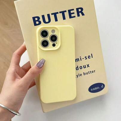 1个纯色创意镂空手机壳，适用于 11 12 13 14 15 16 17系列，适合作为礼物送给家人、朋友以及各种节日礼物