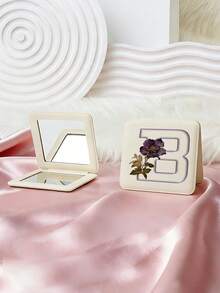 1个Y2K风格英文字母系列便携式化妆镜，可折叠轻巧便携，全皮材质，适合各种场合，可折叠方形口袋镜，复古花卉3D英文字母印花设计，180°翻盖，多功能 - 彩色 - 查看 10