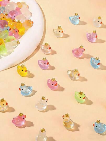 100/50/20/10/1pc Luminous Mini Resin Ducks, Glow-In-The-Dark Small Ducks With Crowns, Suitable For Fairy Gardens, Micro Landscapes, Aquariums, Miniature Potted Plants, Home & Outdoor Party Decor, Birthday Gifts (Random Colors)