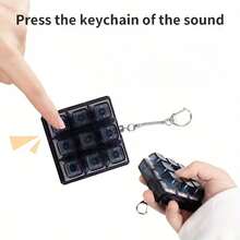 1pc Unique Keyboard Cap Finger Spinner Keychain - Mechanical Keyboard Shaped, Stress Relief, Unique Office Desk Toy And Small Gift - White - View 4