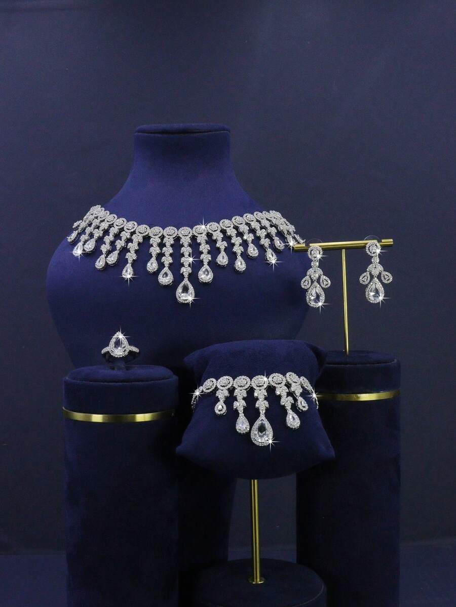 5pcs Luxury Royal Style Water Drop Tassel Design Bridal Wedding Set Including Necklace, Bracelet, Earrings, Ring, Suitable For Daily Wear And Wedding, Wedding Anniversary Gift. (Gift Box Packaging) Free